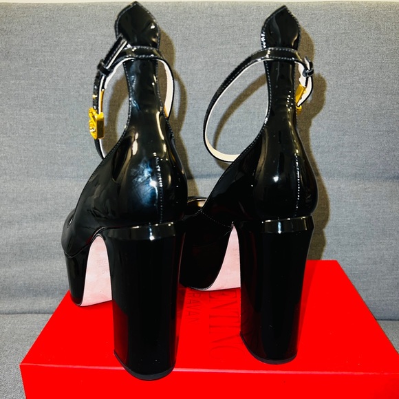Sold-Valentino Garavani Tan Go Platform Pumps (NWT)! - Picture 8 of 10